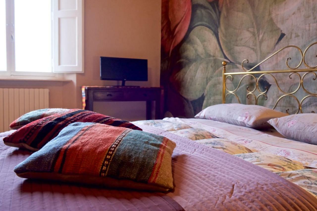 Liberi Mercanti - Guest House Affittacamere Lucca Ngoại thất bức ảnh